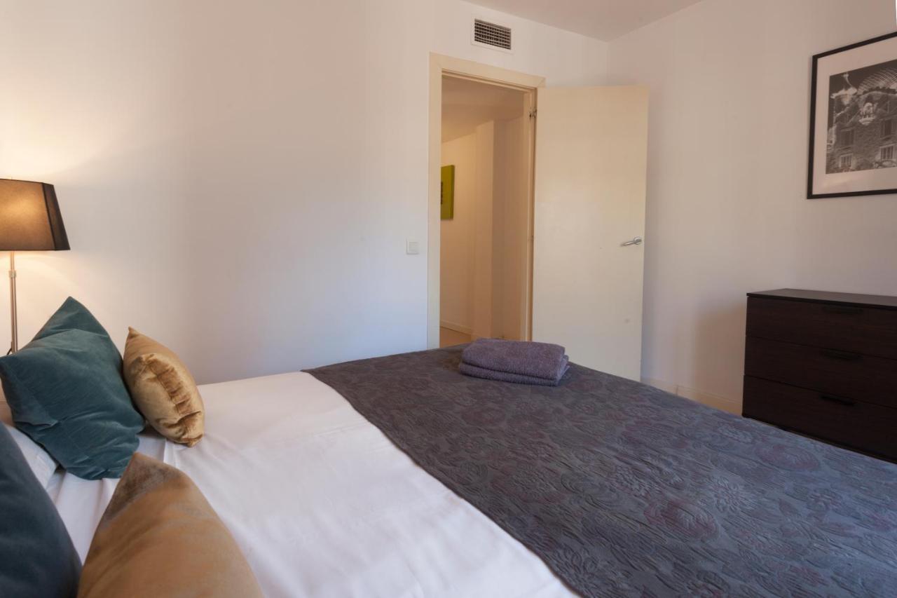 Plaza Catalunya City Center Apartments Барселона Экстерьер фото